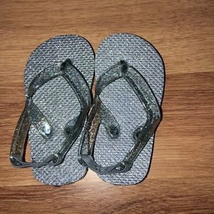NWOT Baby glitter flip flops